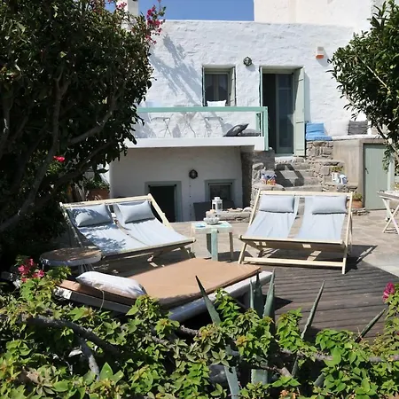 Elia's Oblivion Chrisi Akti (Paros)