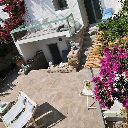Elia's Oblivion Chrisi Akti (Paros)