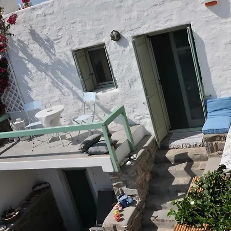 Elia's Oblivion Chrisi Akti (Paros)