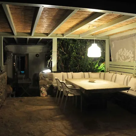 Elia's Oblivion Villa Chrisi Akti (Paros)